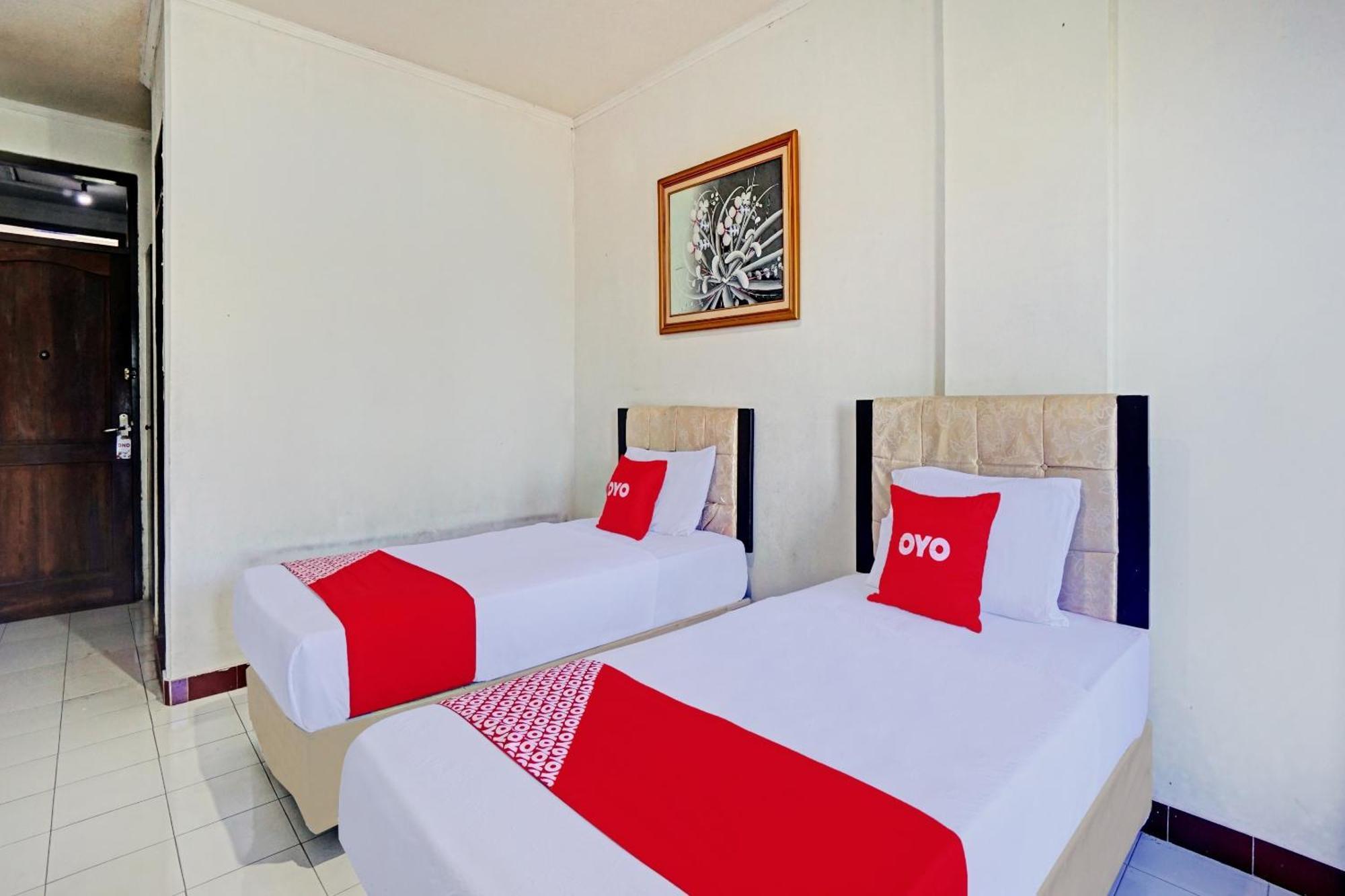 Oyo 90028 Hotel Victory Batu  Ngoại thất bức ảnh