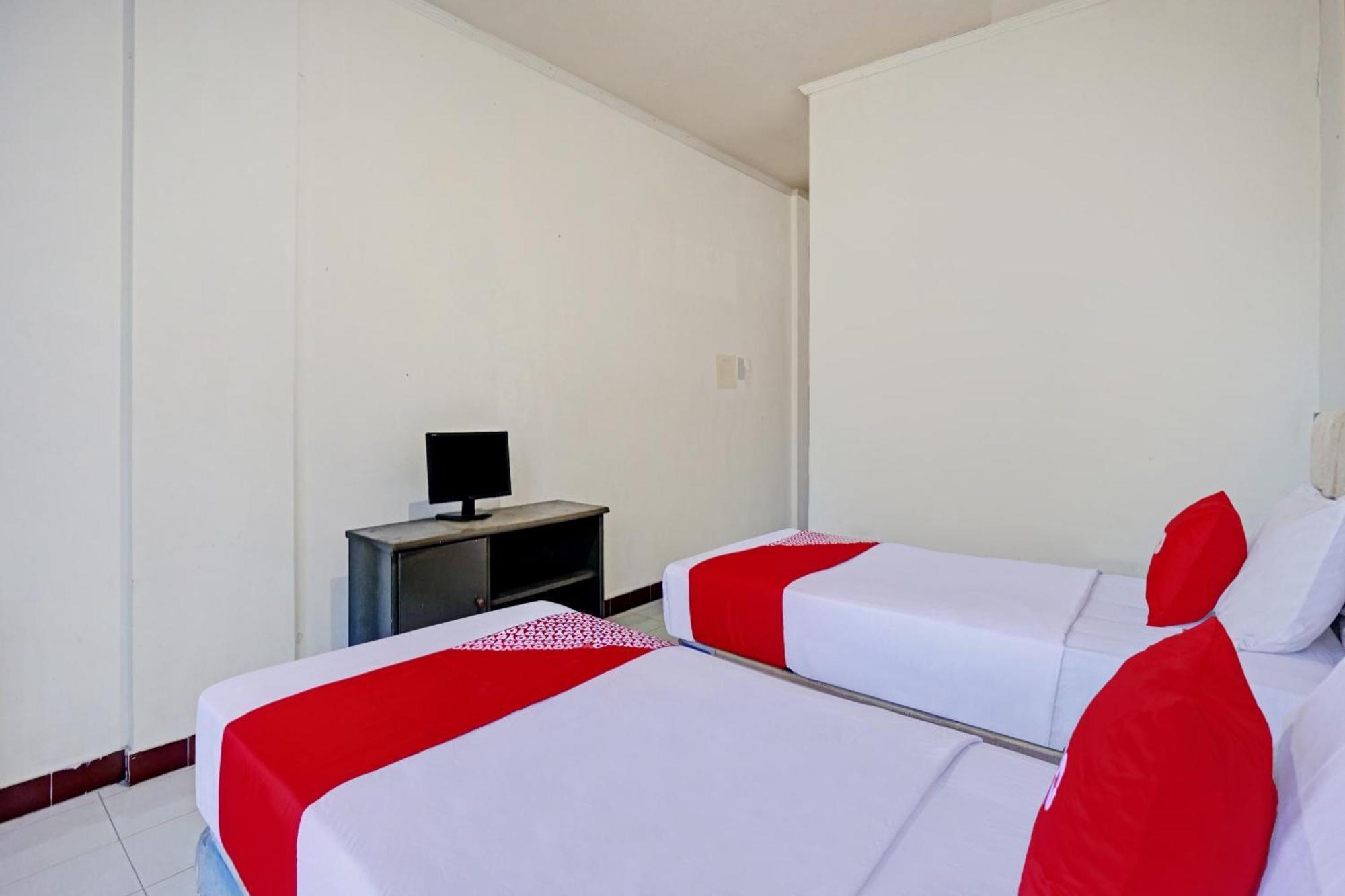 Oyo 90028 Hotel Victory Batu  Ngoại thất bức ảnh