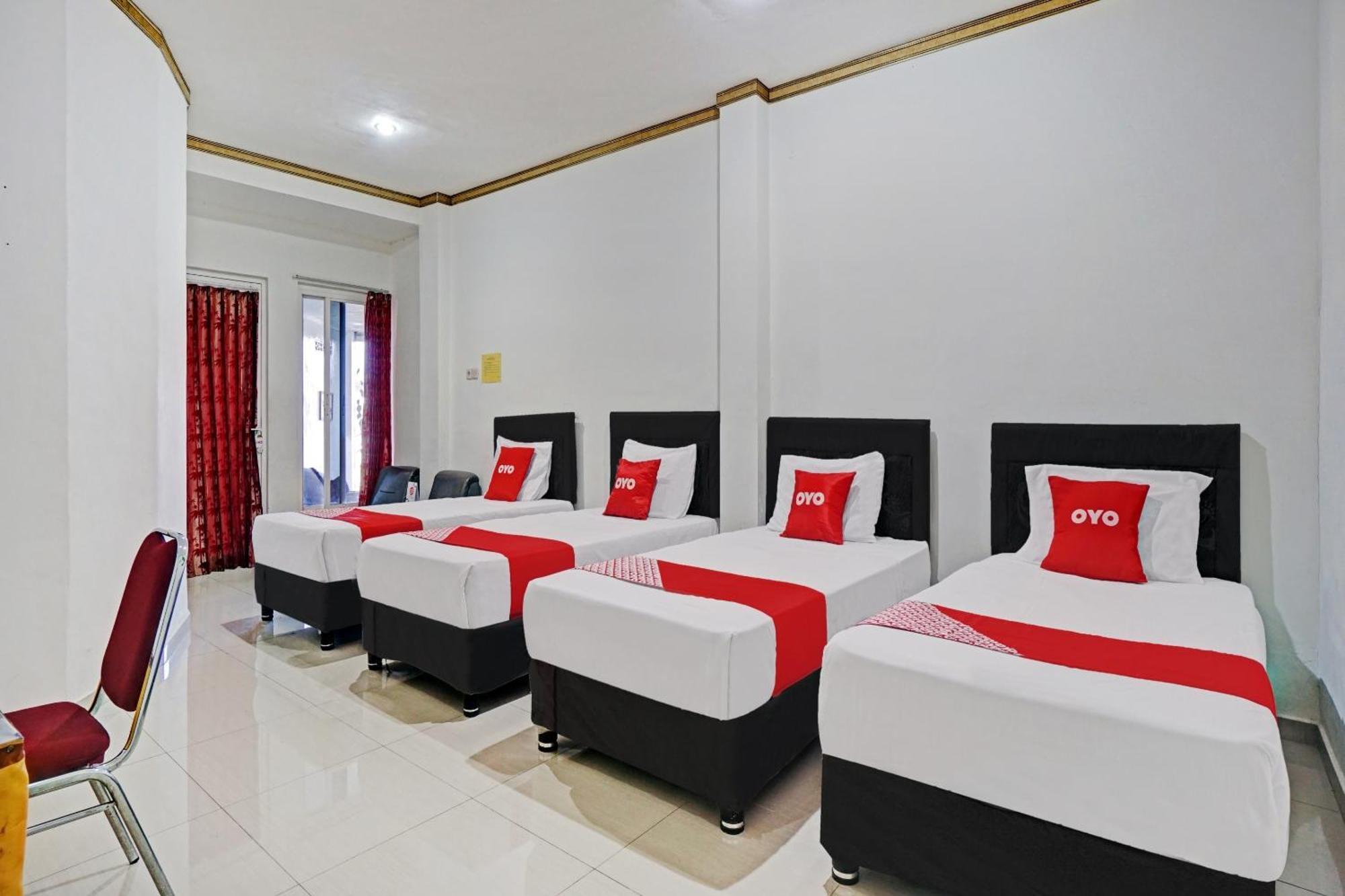 Oyo 90028 Hotel Victory Batu  Ngoại thất bức ảnh
