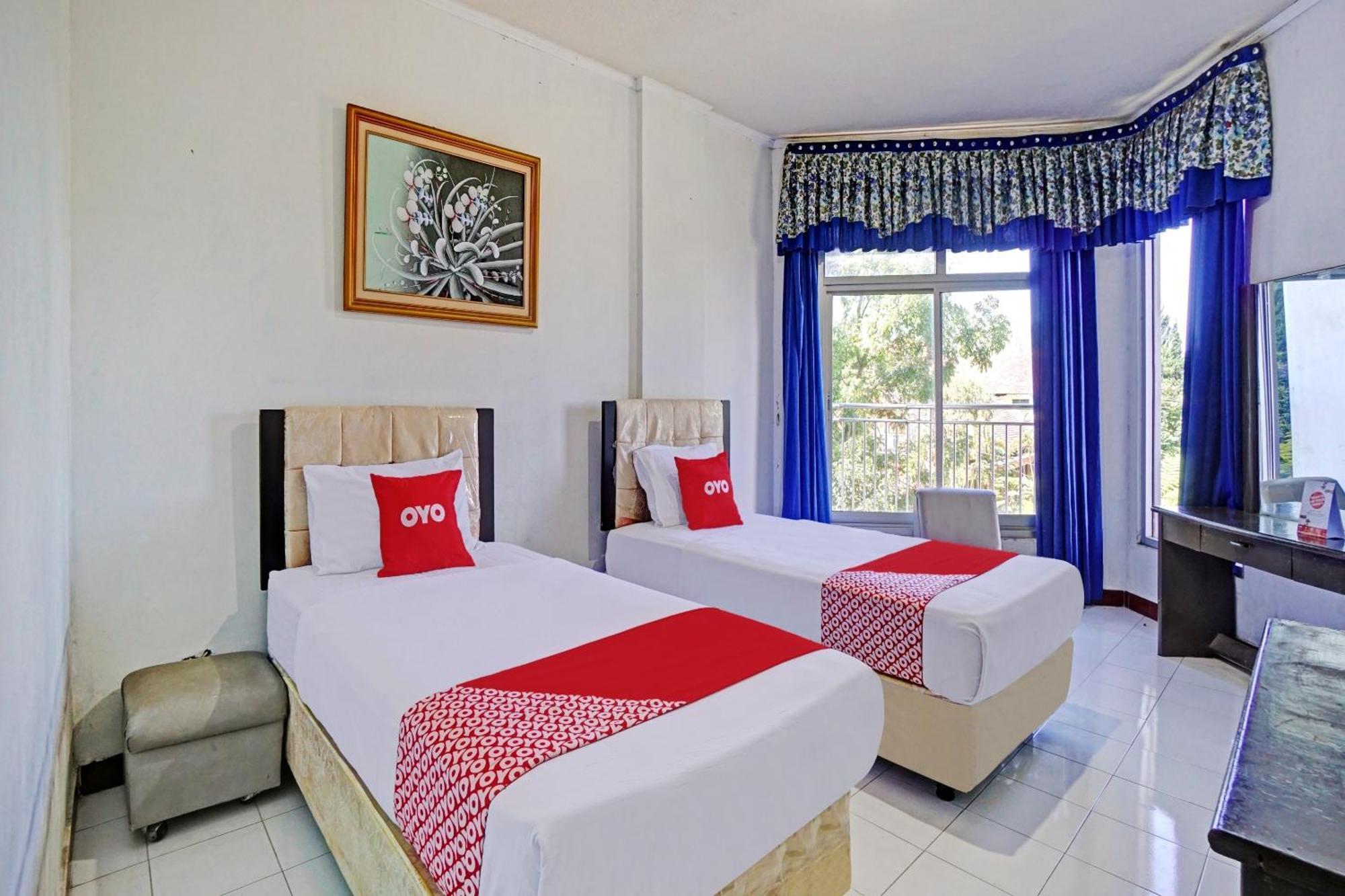 Oyo 90028 Hotel Victory Batu  Ngoại thất bức ảnh