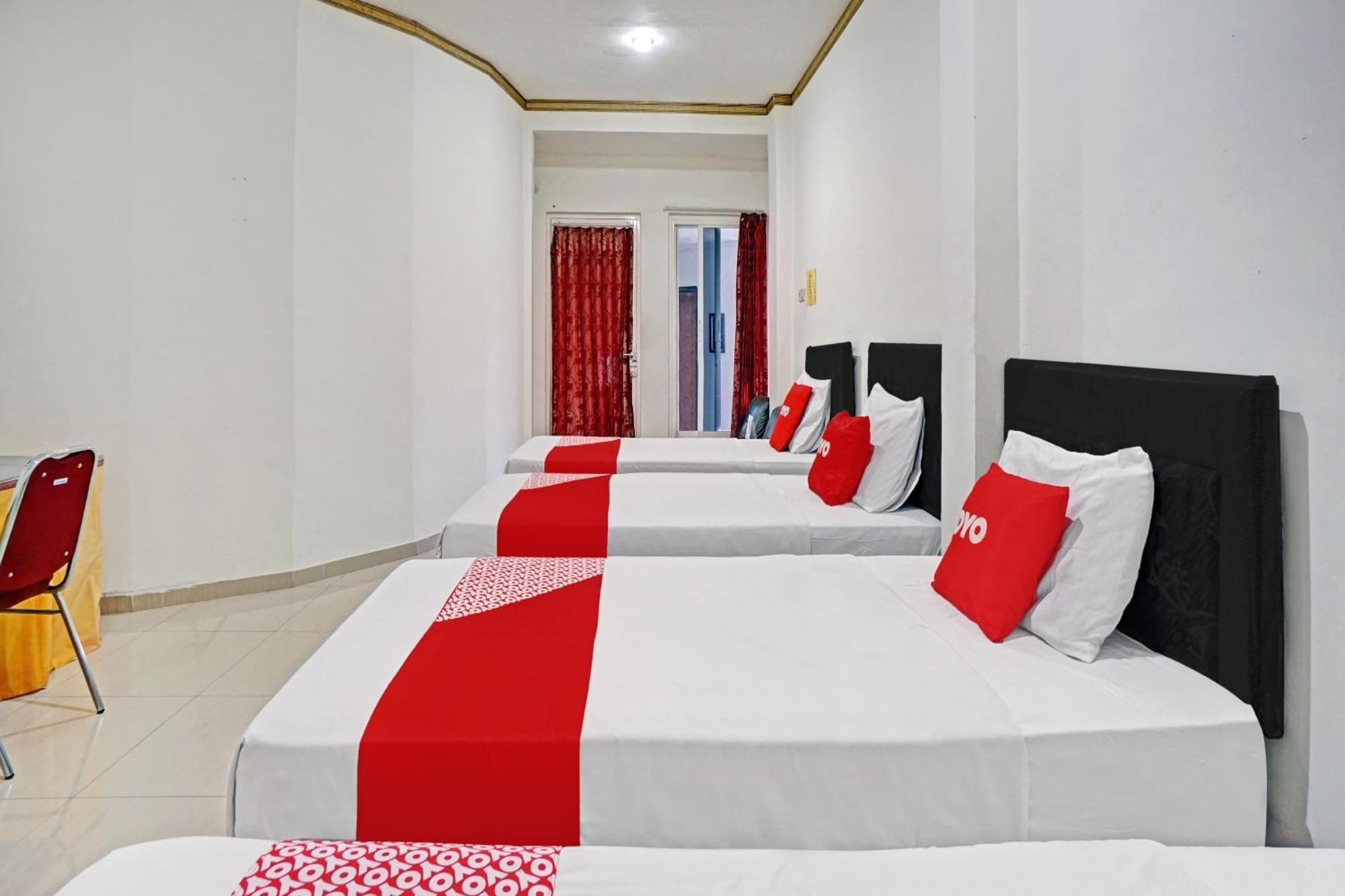 Oyo 90028 Hotel Victory Batu  Ngoại thất bức ảnh